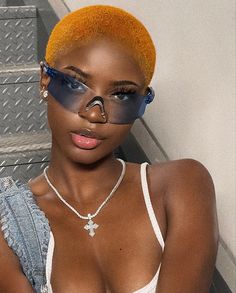 Short Hair Ginger Color, Dark Hair Dye Color Ideas, Short Hair Dye Ideas Black Women, Dark Ginger Short Hair, Dyed Natural Hair Dark Skin, Hair Dye For Dark Skin, Short Dyed Hair Black Women, Short Hair Dye, Ginger Hair Dyed