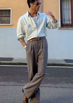 Mens Fashion Neutral Colors, Men Wedding Casual Outfit, Mens Outfits 80s, Business Casual Outfits Men Aesthetic, Fun Mens Fashion, 90s Minimalism Fashion Men, Men Casual Wedding Outfit, Modest Mens Outfits, Italian Grandpa Aesthetic