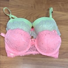 Brand New With Tags Attached Victorias Secret Size 32 D Dream Angels Racerback Demi Salmon Lace Bra With Rhinestone Accents, Front Closure (Inside Of Cup Has Tiny Spots, See Photo) Dream Angels Lined Demi Bright Yellow With Shimmery Lace Bra Both Originally $55 Each Photo Dream, Bath Fizzers, Red Lace Bra, Pretty Bras, Red Bra, Blue Bra, Cute Bras, Crop Top Bra, Bra Panty