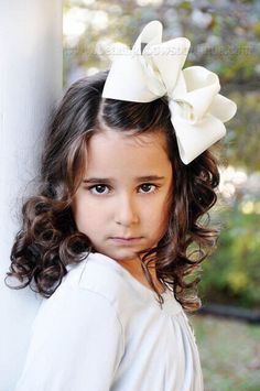 "This beautiful cream oversized hair bow comes attached to your choice of an alligator clip or french barrette. French Barrettes are recommended for school aged girls with thicker hair. - made with premium grosgrain ribbon - available 5\", or 6\" size - available on an alligator clip or french barrette - bow is for all ages including babies and big girls - can be worn with or without a headband - customization available upon request - Please contact me with any questions and I will be glad to he School Bows, Large Hair Bow, School Hair Bows, Big Hair Bows, Large Hair Bows, Cream Hair, School Hair, French Clip, Bow Hairstyle