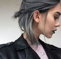 Fii Puternic, Short Grey Hair, Peinados Fáciles Para Cabello Corto, Short Hair Color, Scene Hair, Girl Short Hair, Short Blonde Hair, Grunge Hair