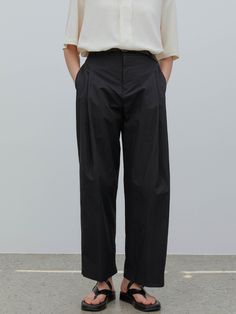 Editor's notesTRIP LE SENS' versatile and stylish wide pants with tucks on the side.- Button and zipper closure- Pin tuck at the side- Wide fit silhouette- Elastic banding at the waist back for the easy movement- Unisex itemMeasurements(in.)S/M/L- Length: 40.94 / 41.33 / 41.73 in.- Waist: 13.38~16.53 / 14.17~17.32 / 14.96~18.11 in.- Hip: 19.68 / 20.07 / 20.47 in.- Thigh: 13.77 / 14.17 / 14.56 in.- Front rise: 12.59 / 12.99 / 13.38 in.- Hemline: 10.23 / 10.62 / 11.02 in.Model infoMan - 6'03 Fitting size MWoman - 5'64 Fitting size SComposition & Care- 65% Cotton, 35% Nylon- Dry cleaning- Do not tumble dry- Do not bleach- Iron at low temperature with clothDesigner- by TRIP LE SENS Relaxed Fit Wide-leg Parachute Pants For Workwear, Pleated Bottoms For Workwear, Pleated Long Pants For Workwear, Versatile Wide-leg Parachute Pants For Workwear, Versatile High-waisted Parachute Pants, Versatile High-waisted Parachute Pants For Work, Solid High-waisted Parachute Pants For Work, Loosely Fitted High-waisted Parachute Pants For Workwear, Solid Color Workwear Parachute Pants