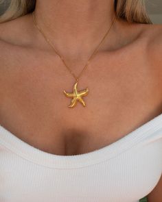 gold starfish necklace Gold Starfish Clavicle Chain Necklace, Gold Starfish Charm Necklace, Gold Charm Necklace With Starfish Charm, Yellow Gold Starfish Necklace As Gift, Yellow Gold Star Necklaces With Starfish Charm, Jewelry Gold Necklace, Starfish Necklace, Summer Necklace, Jewelry Lookbook