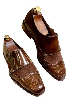 Brown leather shoes with side buckle and brogued wingtip. 
Fabric: Leather
Color: Brown
Double straps
Buckle fastening - Aza Fashions Brown Sheep, Monk Shoes, Men Footwear, Gentleman Shoes, Brown Leather Shoes, Shoe Bags, Shoes Brown, Sheep Leather, Monk Strap