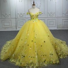 Yellow Ball Gown, Off The Shoulder Evening Dress, Elegant Evening Gown, Quinceañera Dresses, Off Shoulder Evening Dress, Clive Christian, Evening Gowns Elegant, Suzhou, Prom Party