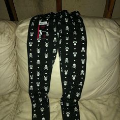 Never Worn Black Stretch Pants With Skull Design Bundle 6 Items Marked 6/$25 & I’ll Send You Ann Offer For $25 & A Shipping Discount Casual Black Bottoms With Skull Print, Casual Black Skull Print Bottoms, Casual Black Pants With Skull Print, Black Relaxed Fit Casual Leggings, Casual Stretch Leggings With Skull Print, Casual Skull Print Stretch Leggings, Casual Skull Print Leggings, Casual Black Cotton Leggings, Black Skull Print Bottoms For Fall