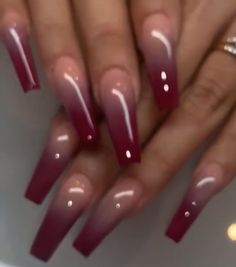 Red To Clear Ombre Nails, Acrylic Maroon Nails, Maroon Ombre Acrylic Nails, Ombré Burgundy Nails, Burgundy And Pink Ombre Nails, Red Ombré Christmas Nails, Cranberry Ombre Nails, Red Ombre French Tip Nails, Red Ombre Nails Coffin