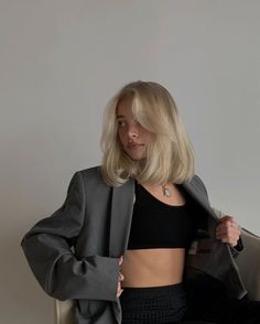 Shorter Layered Haircuts, Layered Haircuts Shoulder Length, Shoulder Length Blonde, Straight Blonde Hair, Shoulder Hair, Blonde Hair Inspiration, Blonde Hair Looks, Shoulder Length Hair Cuts, Wispy Bangs