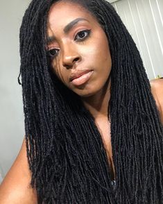 L’image contient peut-être : 1 personne, gros plan Natural African American Hairstyles, Kiss Beauty, Natural Afro Hairstyles, Beautiful Natural Hair, Mom Hairstyles, Natural Hair Beauty, Beauty Therapy