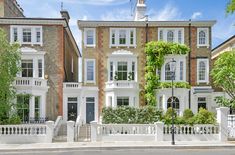 this is an artist's impression of the exterior of a house in london, england