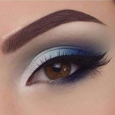 Blue And White Eyeshadow, Recipe Diaries, Disney Activities, Blue Makeup Looks, Lips Art, Makeup Looks For Green Eyes, White Eyeshadow, Trisha Yearwood