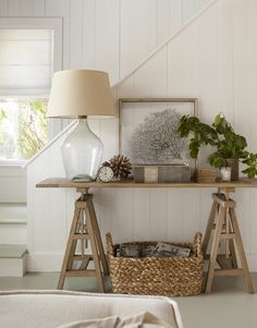 an image of a table with baskets on it and the caption says, i love baskets and wood