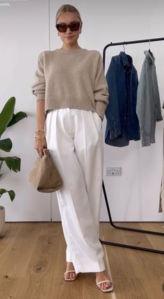 Mode Over 50, Moda Over 50, Minimalist Moda, Stile Casual Chic, Casual Chic Outfits, Casual Chic Outfit, Looks Style