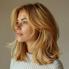 30 Effortless Medium Length Haircuts Very Long Bob, 90s Haircuts, Medium Length Blonde, Medium Length Hair With Layers, Long Bob Haircuts, Shoulder Length Hair Cuts, Haircuts For Medium Hair