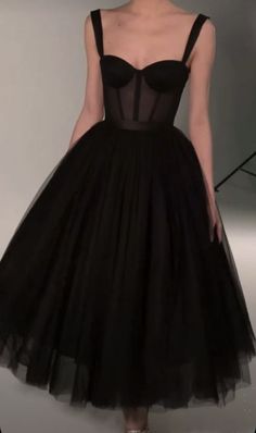 Tulle Prom Dress Black, Midi Dress Tulle, Black Tulle Prom Dress, Formal Dinner Dress, Black Formal Dresses, Graduation Party Dresses, Dress Graduation, Black Dress Formal, Prom Dresses For Teens