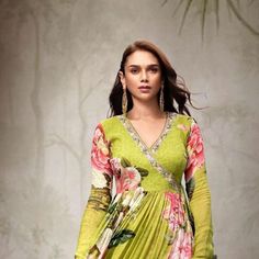 Aashni + Co on Instagram: "GARDEN PARTY: @aditiraohydari goes for a fresh floral print by @kalista.official, perfect for this season. 🌎 Get the look on aashniandco.com 📧 customercare@aashniandco.com 📞 WhatsApp +91 83750 36648 . . . . . #AashniAndCo #AashniAt125 #london #londonshopping #nottinghill #indianbride #indianwedding #indianfashion #bridetobe #bride #bridesmaid #bridalinspiration #celebstyle" London Shopping, Bridal Inspiration, Look On, Indian Bride, Get The Look, Garden Party, Indian Fashion, Celebrity Style