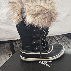 Sorel Waterproof Boots / Joan Of Artic / Black, Stone Color / Size 8 Weatherproof Black Boots For Cold Weather, Casual Black Insulated Boots, Insulated Black Rain Boots For Fall, Black Insulated Waterproof Boots, Insulated Black Boots For Cold Weather, Black Insulated Boots For Cold Weather, Black Insulated Winter Boots, Insulated Black Winter Boots, Black Insulated Rain Boots With Round Toe