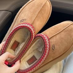 Ugg Low-Top Flat-Heeled Cotton Shoes Uggs Low, Low Top Uggs, Low Uggs, Ugg Low, Slay Shoes, Ugg Tazz Slippers, Braid Embroidery, Tazz Slipper, Tazz Slippers