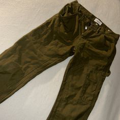 Frame Army Green Cargo Pants Le Slouch Short Size 25 Light Wear Mid-rise Green Jeans With Cargo Pockets, Green Jeans With Patch Pockets For Streetwear, Green Mid-rise Cargo Pocket Jeans, Green Mid-rise Jeans With Cargo Pockets, Green Mid-rise Utility Bottoms, Khaki High Rise Jeans With Pockets, Khaki High-rise Jeans With Pockets, Green Straight Leg Jeans With Cargo Pockets, Green High Rise Jeans With Cargo Pockets