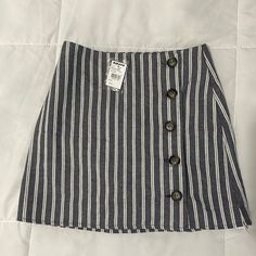 Brand New Skirt Size 1 Casual Striped Mini Skort, Casual Striped Mini Length Skort, Casual Striped Skort For Spring, Flared Skater Skirt, Silk Mini Skirt, Wrap Skort, Blue Jean Skirt, Black Skort, White Striped Skirt