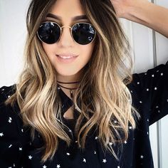 Que muy buena combinación anteojos y cabello suelto Natural Balayage, Hair Styles 2017, Hair Color Balayage, Balayage Highlights, Hair Envy, Blonde Balayage, Ombre Hair, Hair Dos, Balayage Hair