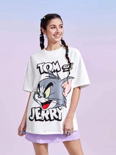 Tops Shein, Tom Y Jerry, Tom Jerry, Cartoon Letters, Tom And Jerry, Women T Shirts, Casual Tee, White Casual, Galaxy Wallpaper