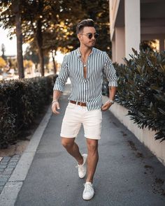 Men's Beach Outfits, Mexico Fits, Mens Photoshoot, Beach Outfit Men, Outfit Verano, Mens Summer Outfits, Spring Outfits Men, Mens Casual Outfits Summer, Stylish Men Casual