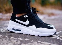 Mens Shoes Black, Nike Air Max 1, Hype Shoes, Mens Nike Shoes, Men Sneakers, Nike Air Huarache, Swag Shoes