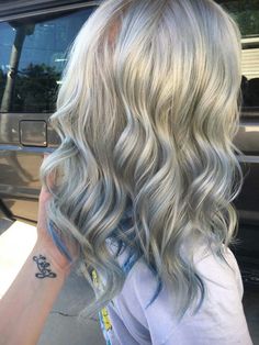 Blonde Hair With Blue Highlights, Blue Tips Hair, Light Ash Blonde Hair, Blue Hair Highlights, Light Blue Hair, Long Hair Video, Bronde Hair, Dyed Blonde Hair