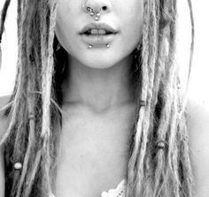 Dolphin bites, medusa, septum, and nose Dolphin Bites, Spiderbite Piercings, Piercing Eyebrow, Dread Locks, Fake Dreads, Simple Rings, Septum Piercings, Dreadlock Extensions, Cute Piercings