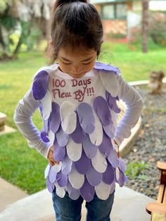 This is a 100 Days Flew By Bird Shirt for 100 days of school. Costume is homemade and handmade with lots of love. Made to order and can be modified to fit your needs. You may change colors/patterns/etc. (Just contact me) Made out of 100 felt fabric feathers attached to a long sleeve shirt or Tshirts (short sleeve) upon request. 100 Days Of School Costume, 100th Day Of School Shirts, 100 Day Project Ideas, 100 Day Shirt Ideas, 100days Of School Shirt, Sock Ideas, 100th Day Of School Crafts, Prek Crafts, 100 Day Of School Project