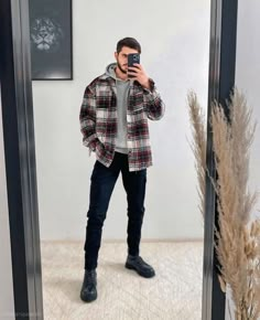 Turtleneck Outfit Men, Tari Hip Hop, Outfit Hombre, Trendy Boy Outfits, Classy Outfits Men, Stylish Men Casual, Street Style Outfits Men, Men Stylish Dress, Mens Casual Dress Outfits