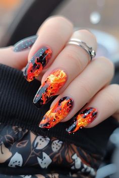 Ignite your style with 30 flame nail designs! From bold and fiery to subtle and chic, discover the perfect look to heat up your manicure and make a statement Lava Nails Acrylic, Fire Nails Designs, Flame Nail Designs, J Nails, Flame Nail Art, Popular Nail Art, Confetti Nails, Velvet Nails, Tie Dye Nails