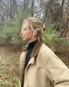 Elise Core, Girl Vibe, Autumn Trends, 2024 Style, Going Viral, Granola Girl, Fall Fits, Winter Fits, Winter Trends