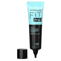 Fit Me Matte + Poreless Primer with SPF 20 controls shine, blurs pores and extends the wear of makeup to keep your look locked in all day. The result is an instant mattifying effect that lasts up to 16 hours and poreless and flawless-looking skin. This face primer creates a smooth canvas for your makeup application and enhances the overall look of your makeup. Created to instantly perfect and fit all skin tones and types. Maybelline Fit Me Primer can be worn with or without foundation. Up to 16 Maybelline Fit Me Powder, Poreless Primer, Fit Me Powder, Primer Makeup, Fit Me Matte And Poreless, Matte Primer, Mattifying Primer, New York Fits, Makeup Primer