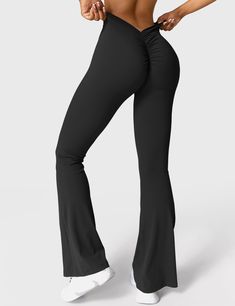 These v-waist flared leggings are not only stylish and comfortable, but also made from a double-sided brushed fabric that feels nude and breathable. They are sag-resistant, compressive, and stretchy, ensuring they stay in place and move with you. The V-shaped waistband design on the back adds style and practicality, while the back wave pleats accentuate the peach butt, making for unique and flattering detail. Overall, these leggings are a great addition to any closet.   Feature:   Inside length Waistband Design, Flared Leggings, Vintage Flare, Sport Bra Top, Flare Leggings, Flare Trousers, Flared Pants, Second Skin, Flare Pants