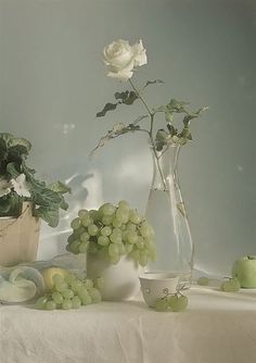 sage green aestethic table Green Grapes, Green Aesthetic, Sage Green, Grapes, Fruit, Flowers, Green