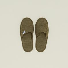 Simple Waffle Slippers - Olive Waffle Slippers, Lounge Shoes, Guest Slippers, Bunny Pancakes, Daybed Lounge, Elegant Slippers, Bar Cups, Slippers For Men, Comfy Slippers