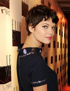 Pixie Geldof Hair 2013 | Share Asian Hairstyles Women, Dark Pixie Cut, Short Wavy Pixie, Pixie Geldof, Super Short Haircuts, Pixie Haircut Styles, Short Wavy Hair