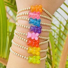 So cute- you will want to eat them!!! Bear Bracelet, Preppy Bracelets, Pool Shower, Stretchy Bracelets, Cute Bracelets