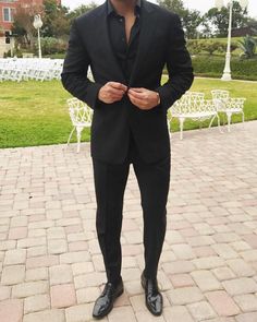 Gentleman Mode, All Black Suit, Black Outfit Men, Men's Business Outfits, Black Suit Men, Mode Costume, Formal Mens Fashion, Designer Suits For Men, Mens Fashion Smart