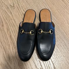 Never Worn, Like New, Black Leather Gucci Mules, Size 36 Woman’s. Perfect For Any Occasion. I Love Them But Unfortunately They Are Too Small On Me. I No Longer Have The Box But Will Include The Bag. Gucci Slip-on Mules, Luxury Flat Mules For Formal Occasions, Luxury Formal Flat Mules, Gucci Luxury Round Toe Mules, Luxury Gucci Mules With Round Toe, Gucci Designer Mules For Formal Occasions, Designer Gucci Mules For Formal Occasions, Designer Round Toe Mules For Work, Designer Flat Heel Mules For Work