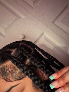 Baddie Black, Pfp Girl, Sew In Hair Extensions, Bella Hair, Quick Braided Hairstyles, Peinados Recogidos, Protective Hairstyles Braids, Pretty Braided Hairstyles, Flat Iron Hair Styles