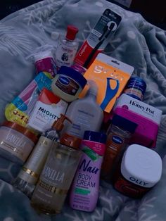 Female Hygiene Products, Soap Collection, Girl Heaven, Body Hygiene, Hygiene Care, Basic Skin Care Routine, Bath And Body Works Perfume, Body Smells