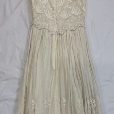 Vintage Dress 1960s Size: XS Measurements: armpit to armpit: 12.5” top to bottom: 49” Lace Bridal Dress, Vintage Dresses 1960s, Bridal Dresses Lace, Lace Bridal, Top To Bottom, Cream Lace, Bridal Lace, Bridal Dress, Vintage Dress