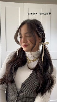 Hair Style Korea, Trendy Hairstyle, Ribbon Hairstyle, Hair Tutorials Easy, Women's Hairstyles, Hair Tutorials For Medium Hair, Peinados Fáciles Para Cabello Corto, Hair Stylies