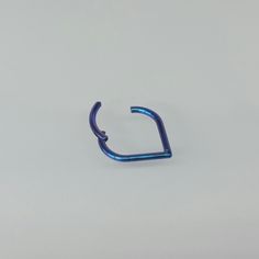 Item : Basic Hinged Clicker Septum Ring Anodized Blue + Purple Tones Astm F 136 Titanium 16g, 8mm Mainly Recommend For A Septum Ring. Please Be Sure Of Your Size Before Ordering Any Jewelry! Every Person's Piercing Is Different, Due To Your Own Anatomy And How It Was Pierced. Piercing Jewelry Is Not One Size Fits All All Jewelry Is Brand New! Blue Septum Ring, White Stone Ring, Gold Starburst, Septum Clicker, Purple Tones, Daisy Ring, Gem Diamonds, Diamond Mosaic, Gold Ring Sets