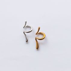 ~18K gold plated & white gold filled~size :40 mm * 18 mm~Single weight : 6.25 g ~Sold as 1 Cuff ~No Piercing required Modern Silver Tarnish Resistant Ear Cuff, Modern Silver Tarnish-resistant Ear Cuff, Classic Silver Tarnish Resistant Ear Cuff, Classic Silver Tarnish-resistant Ear Cuff, Silver Gold-plated Single Ear Cuff, Modern Open Ring Ear Cuff As Gift, Modern Gold Open Ring Ear Cuff, Ear Cuff, Gold Filled