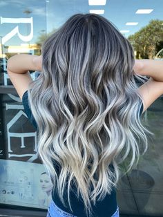 10 Major Winter Hair Colors, Rose Brunette, Medium Aesthetic, Silver Balayage, Light Balayage, Honey Ideas, Highlights Brunette, Blonde Honey, Grey Ombre Hair