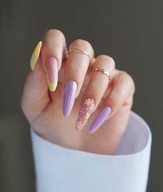 Bright Yellow Nails, Nails For 2023, Purple And Silver Nails, Purple And Pink Nails, Light Purple Nails, Purple Glitter Nails, Yellow Nail Art, Yellow Nails Design, Purple Nail Art